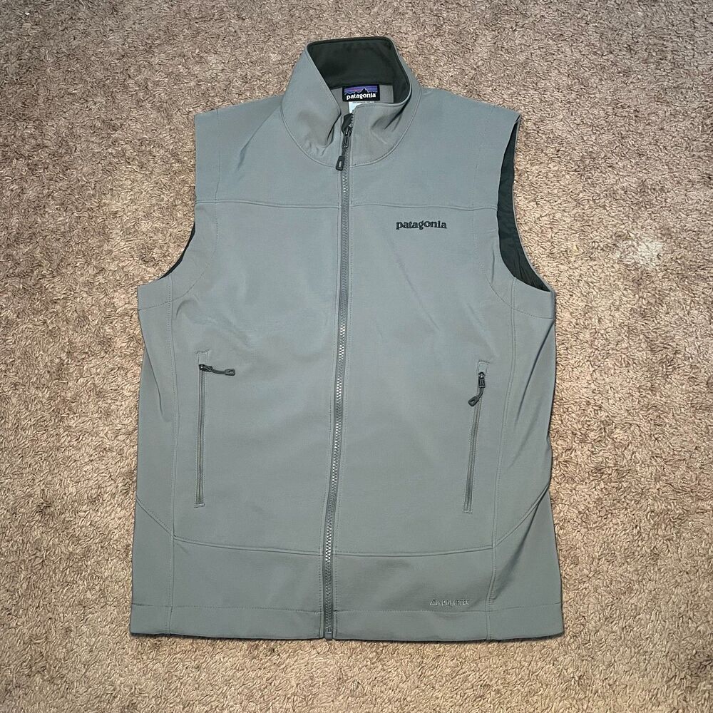 Patagonia Men's Sage Green Softshell Vest